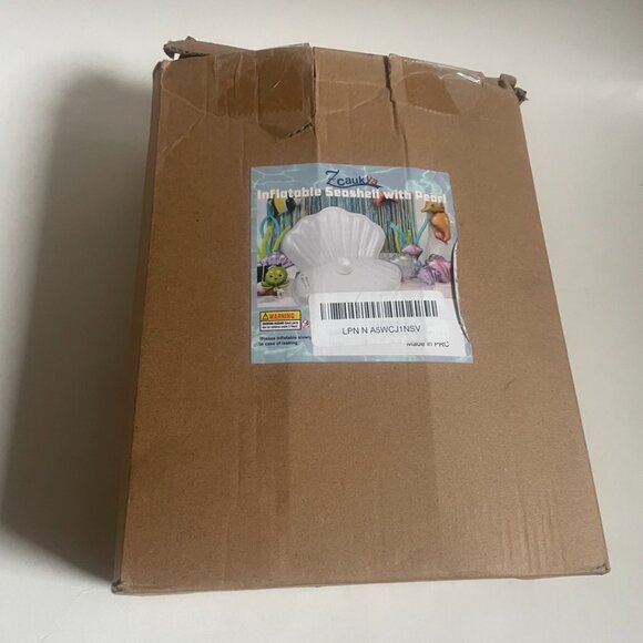 Inflatable Seashell with Pearl - Picture 3 of 6